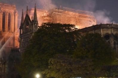 Ma dopo Parigi non si può bestemmiare in cattedrale
