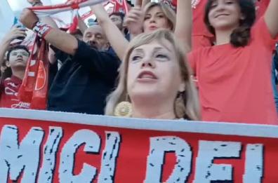 Calcio, tanti tifosi del Bari al San Nicola per seguire la sfida col Cagliari