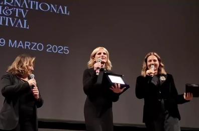 Primi premi del Bif&st per il cinema italiano: e al Petruzzelli brilla Isabella Ferrari