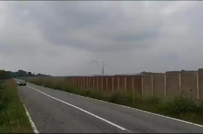 Incidente Frecce Tricolori a Torino, aereo precipita in pista: morta una bimba, pilota si salva