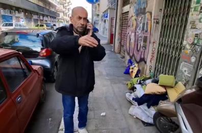 Bari, l'auto va rottamata, ma all'interno ci «abita» un senzatetto: la scoperta
