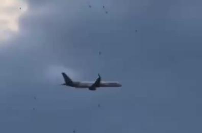 Fiamme sull'aereo in volo: atterraggio d’emergenza a Brindisi, salvi 273 passeggeri IL VIDEO