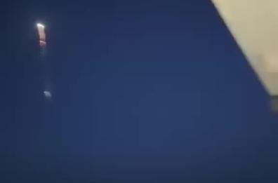 Una scia luminosa avvistata all'alba nei cieli di Puglia: l'ipotesi si tratti di un asteroide esploso VIDEO 