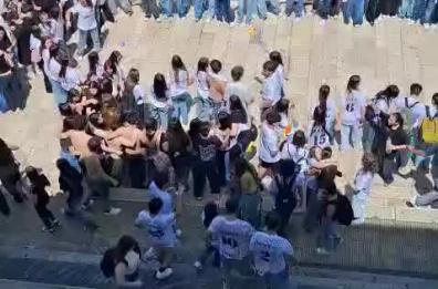 Altamura, al liceo Cagnazzi «Notte prima degli esami» diventa un abbraccio collettivo