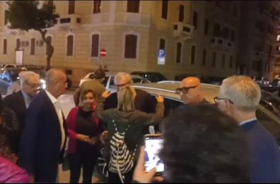 Maria Aida Episcopo è il nuovo sindaco di Foggia con il 52,78% dei voti: Emiliano arriva e partono i festeggiamenti 