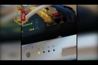 Pirateria e streaming illegale: maxioperazione polizia in tutta Italia, perquisizioni anche a Bari e Taranto