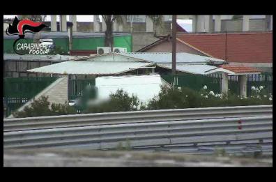 Cerignola, l'associazione vendeva pezzi di auto rubate anche in Polonia: 7 arresti