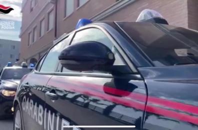San Severo, 42enne gambizzato in pieno giorno fuori da un bar: i carabinieri arrestano un uomo dopo un anno