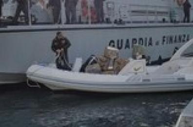Gommone con 600kg marijuana 
sequestrato in Salento: 2 arresti