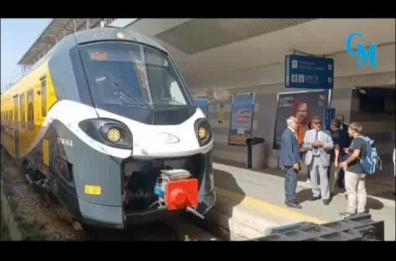 Ferrotramviaria, ecco i nuovi elettrotreni che collegheranno Bari all'aeroporto e a Barletta