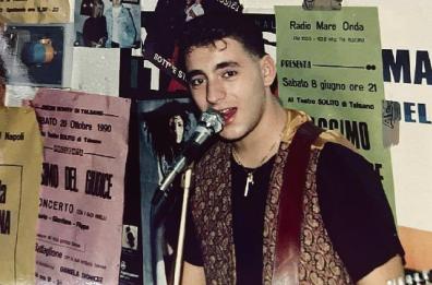 Taranto, il cantante-operaio passato dalla musica napoletana alla fabbrica
