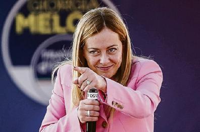 Una settimana da premier tra battaglie «lessicali» e avversari troppo deboli