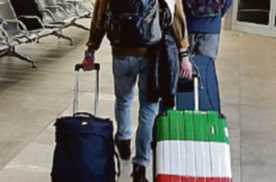 Puglia, tanti i giovani che emigrano all’estero