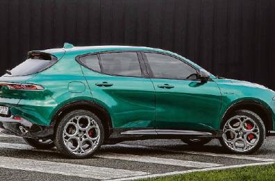 Alfa Romeo, la tonale plug-in sottolinea la svolta elettrica