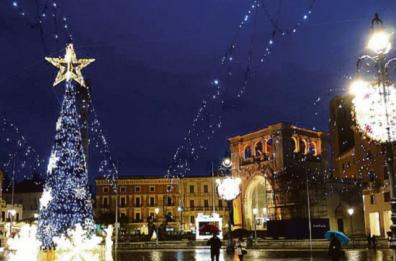 Lecce, Natale con musica, luci e degustazioni dal centro storico a piazza Mazzini