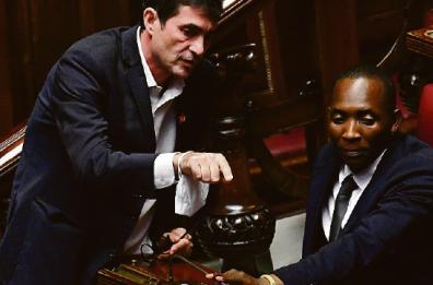 Il caso Soumahoro, ascesa e caduta della sinistra «televisiva» che rischia di trascurare i diseredati