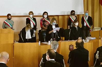 I giudici citano Chavis nella sentenza sull'Ilva: «Su Taranto razzismo ambientale» 