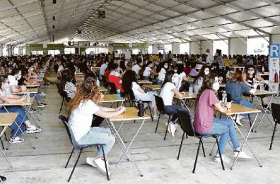 Medicina, il coro è unanime: «Ottima la scelta dei due test di accesso»