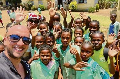 La storia di Ivan lo chef che da Otranto in Africa insegna a cucinare