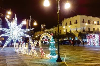 Natale 2022 in Puglia: ovunque si festeggia ma a Bari niente dj set