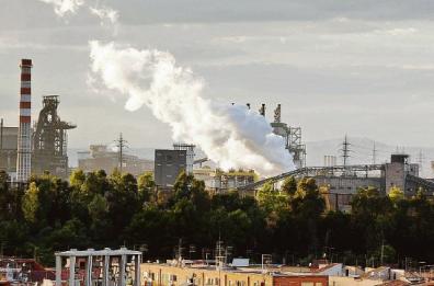 Taranto, Melucci scrive al ministero dell'Ambiente: «Chiarezza sui picchi di benzene»