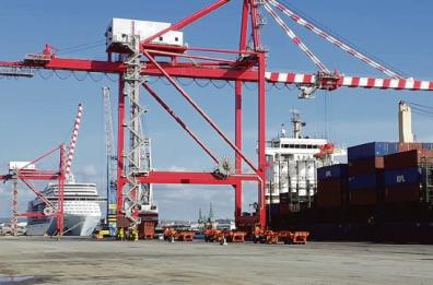 Taranto, terminal contenitori in ripresa: oggi l’approdo di nave Highway