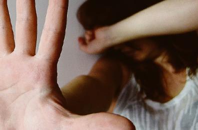 Taranto si riscopre violenta con le donne: mille reati in un anno