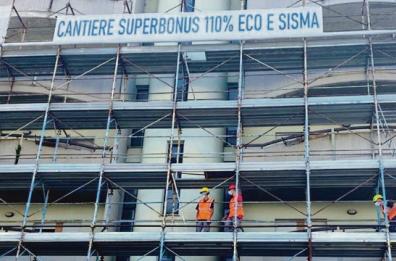 Bari, la maxitruffa da 17 milioni ai bonus edilizi è un affare di famiglia: arrestati padre, madre e due figli I NOMI