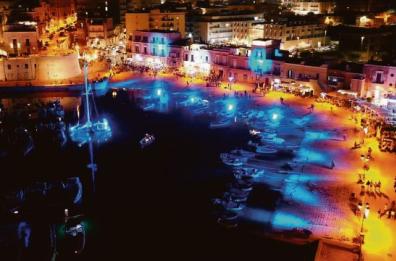 Turismo: Bandiera Lilla al porto di Bisceglie