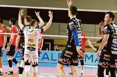 Taranto si arrende al Perugia: a Milano la gara della verità