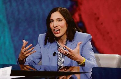 Schlein: «Hanno svenduto il Sud per motivi elettorali». Salvini: «Giorno storico»