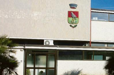 Comune di Polignano chiuso per un giorno: i dipendenti a lezione di anticorruzione