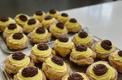Fritte o al forno? Il duello delle zeppole
