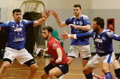 Pallamano, volo spezzato per il Conversano: sette punti di penalizzazione