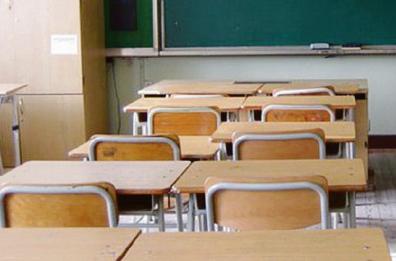 Puglia, iscrizioni a picco: 10mila studenti in meno nelle scuole