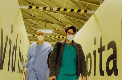 Bari, l'ospedale Covid della discordia. Emiliano: «Decisero tutto i tecnici»