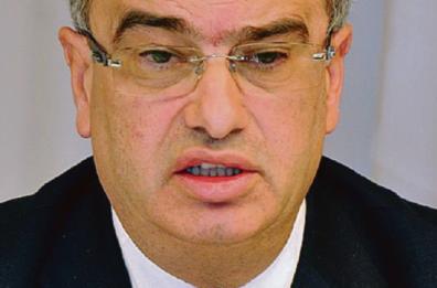 Zullo all’attacco della Giunta: «Troppi sprechi e clientelismo»