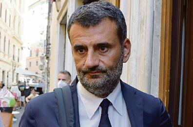 Bari, Decaro incontra il sindaco di Napoli con lo sguardo alle Europee 