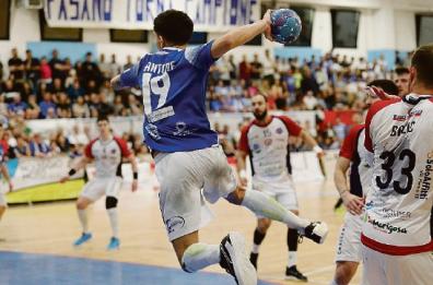 Il primo in casa non si scorda mai: Fasano è in estasi per lo scudetto