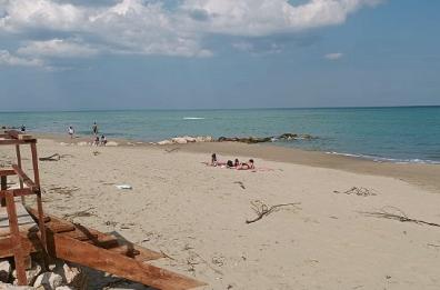 A Metaponto è boom di stranieri ma i lidi sono chiusi per «lentocrazia»