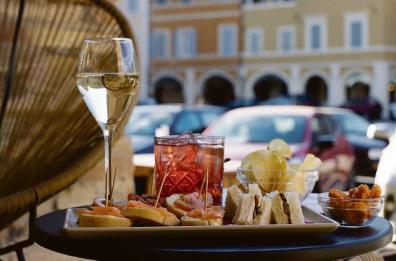 Movida salata in Puglia: a Bari rincara pure lo spritz 