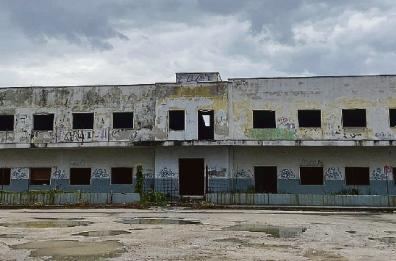 Il rudere Regina pacis: il «mostro» del Salento a due passi dal mare