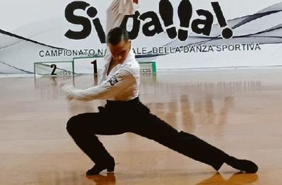Molfetta, la storia di Cosimo Germinario: audioleso sul podio della danza sportiva