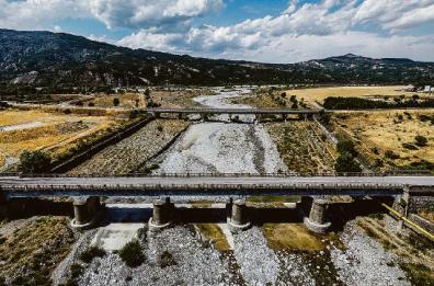 In Basilicata anche i fiumi piangono: il gigante Sinni annaspa 