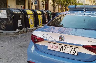 Neonato abbandonato tra i rifiuti a Taranto, il dramma di un madre sola