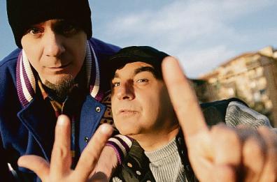 Gli «Articolo 31» concludono stasera l’Oversound festival di Lecce