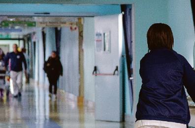 Contratti in scadenza: nervi tesi tra i 418 precari dell’Asl di Lecce