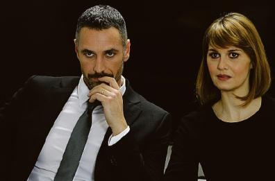  «Scusate se esisto!» storia d’amore inusuale con Paola Cortellesi e Raoul Bova