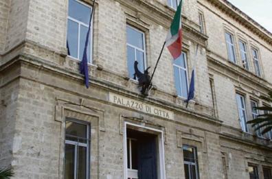 Trani, assistente sociale minacciata per un mancato sussidio