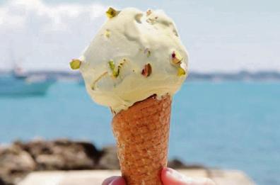 Caso Pisicchio: nelle intercettazioni il «gelato» era un'assunzione, ricompensa per avere fondi regionali